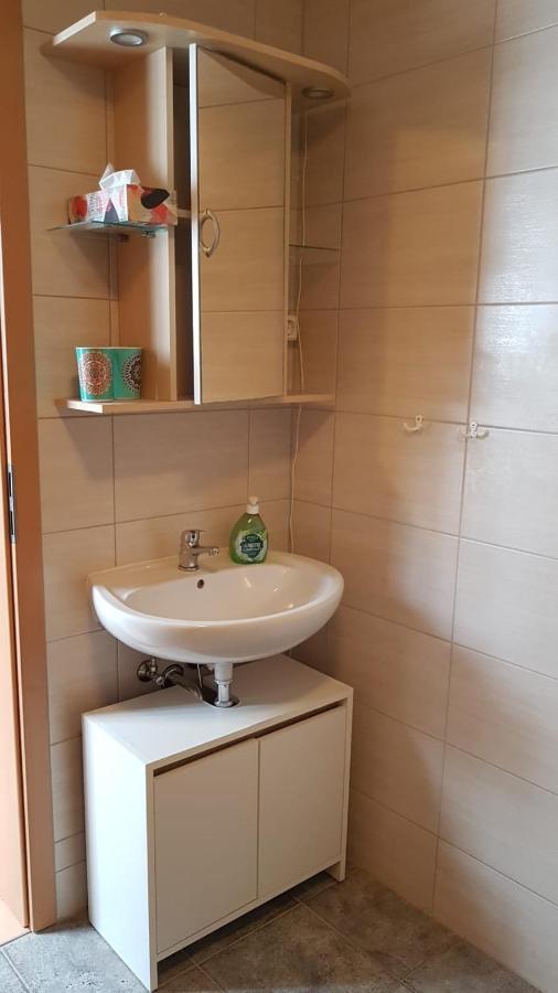 Gemuetliche Wohnung Buhl Bagian luar foto